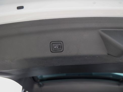 Used 2024 Chevrolet Tahoe RST w/ Sport Performance Package image 40