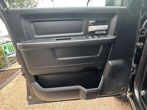 Used 2019 RAM 2500 Tradesman image 24