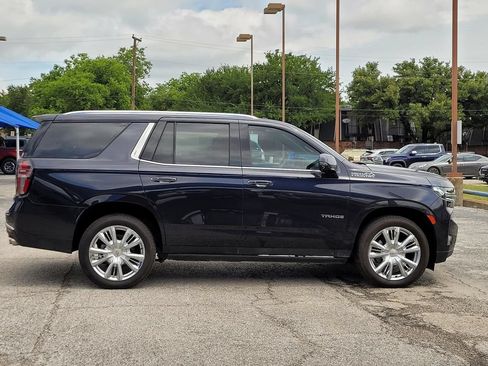 Used 2023 Chevrolet Tahoe High Country AWD/4WD image 7
