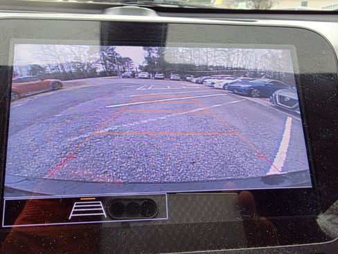 Used 2022 Chevrolet Malibu LT image 14