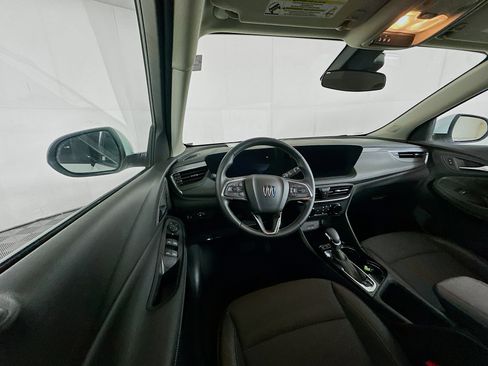 Used 2025 Buick Encore GX Preferred image 18