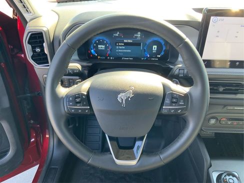 Used 2025 Ford Bronco Sport Badlands image 19