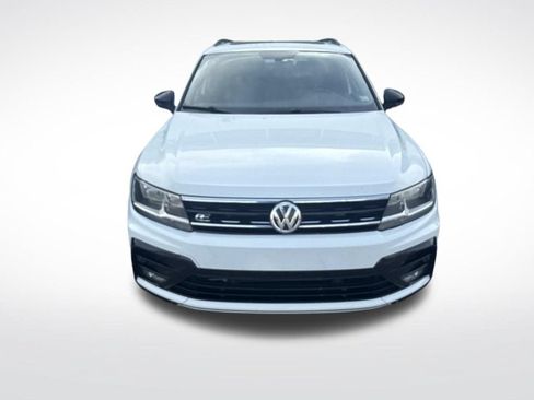 Used 2020 Volkswagen Tiguan SE R-Line FWD image 3