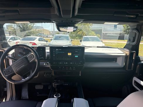 Used 2025 GMC Hummer EV 3X AWD/4WD image 23