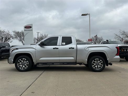 New 2026 Toyota Tundra SR image 2