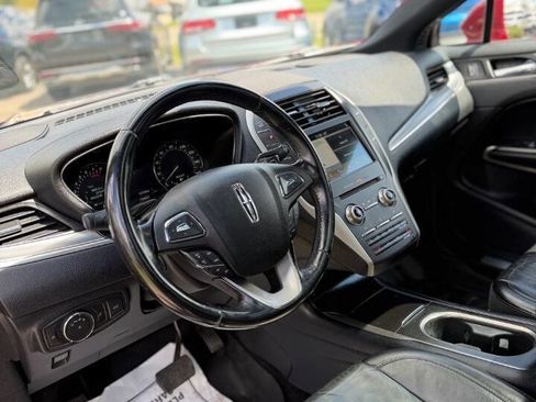 Used 2017 Lincoln MKC Select w/ Select Plus Package AWD/4WD image 9