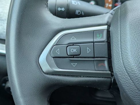 Used 2024 Jeep Compass Latitude AWD/4WD image 24