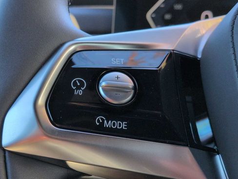 Used 2025 BMW i7 eDrive50 RWD image 26