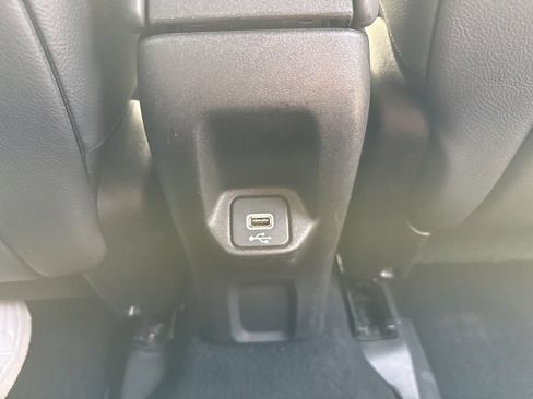 Used 2023 Jeep Renegade Limited AWD/4WD image 17