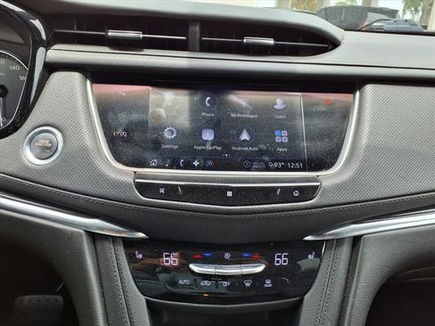 Used 2020 Cadillac XT5 Premium Luxury FWD image 15
