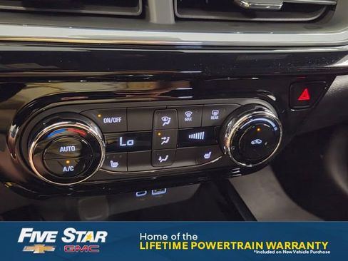 New 2026 Chevrolet Trax RS w/ Sunroof Package FWD image 22