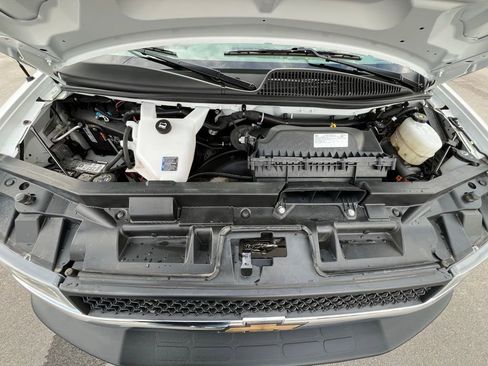 Used 2024 Chevrolet Express 2500 w/ Driver Convenience Package image 41
