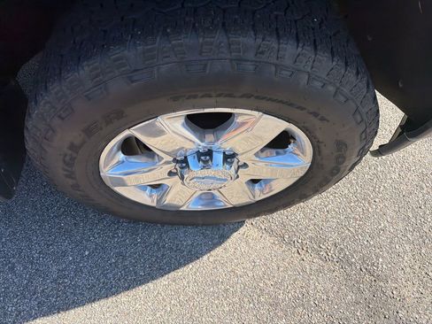 Used 2020 Chevrolet Silverado 2500 High Country w/ Technology Package image 14