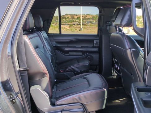 Used 2023 Ford Expedition Max Limited image 31