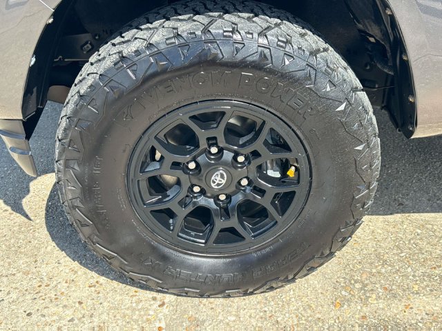 Used 2018 Toyota Tacoma SR w/ SR Convenience Package RWD image 5
