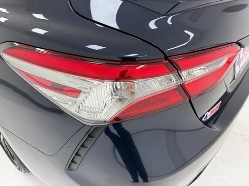 Used 2019 Toyota Camry SE FWD image 36