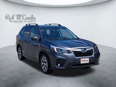 Used 2021 Subaru Forester Premium image 7