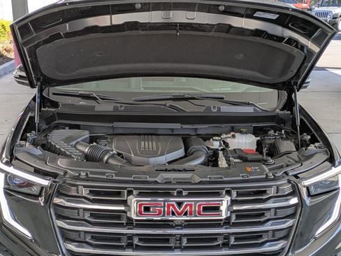 Used 2024 GMC Acadia Elevation w/ Luxury Package image 24