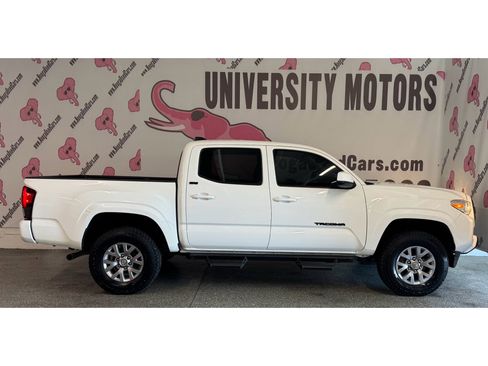 Used 2021 Toyota Tacoma SR image 9