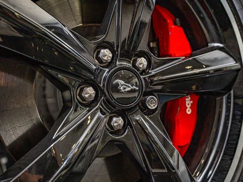 Used 2019 Ford Mustang Bullitt RWD image 11