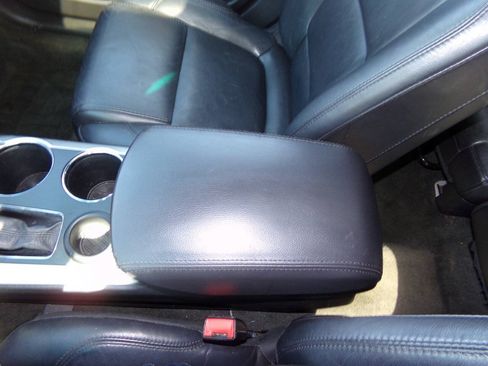 Used 2013 Ford Explorer XLT FWD image 50