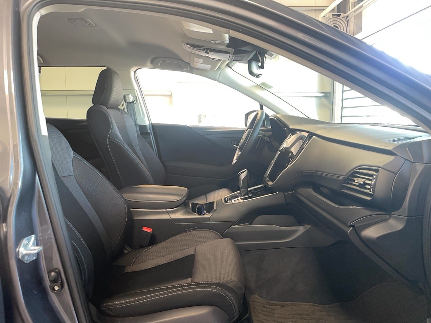 Used 2024 Subaru Outback Premium AWD/4WD image 18