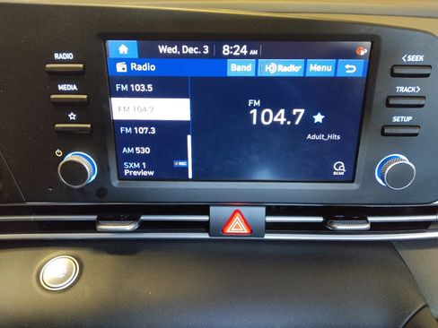 Used 2023 Hyundai Elantra SEL FWD image 25