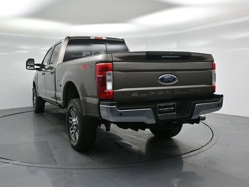 Certified 2018 Ford F250 Lariat w/ Lariat Ultimate Package image 27