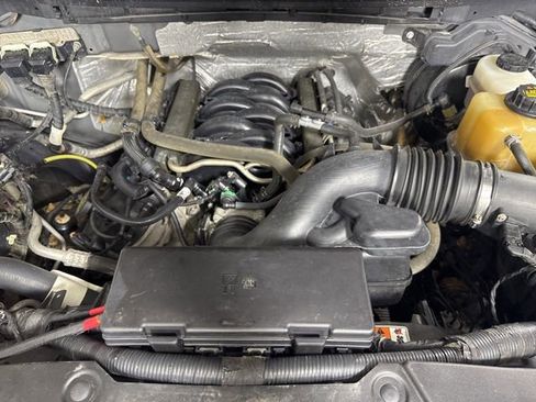 Used 2013 Ford F150 XLT w/ Luxury Equipment Group image 9