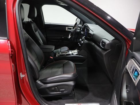 Used 2022 Ford Explorer ST-Line image 26