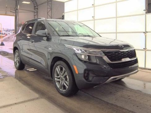 Used 2021 Kia Seltos S image 2