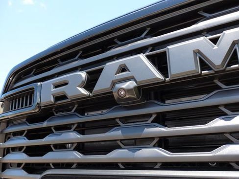 New 2026 RAM 2500 Big Horn AWD/4WD image 10