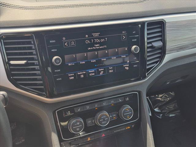 Used 2022 Volkswagen Atlas Cross Sport SE FWD image 14