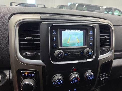 Used 2016 RAM 1500 Classic SLT w/ Protection Group AWD/4WD image 9
