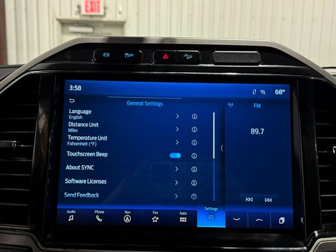 Used 2022 Ford F350 Lariat w/ Black Appearance Package image 51