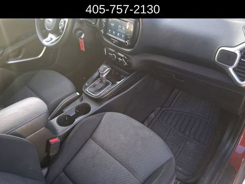 Used 2021 Kia Soul LX image 7