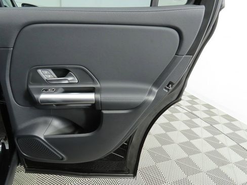 Certified 2025 Mercedes-Benz GLA 250 image 27