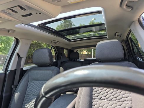 Used 2018 Chevrolet Equinox LT w/ Sun & Infotainment Package AWD/4WD image 34