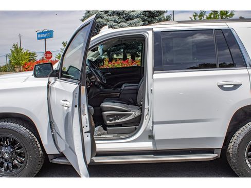 Used 2020 Chevrolet Tahoe LT AWD/4WD image 38