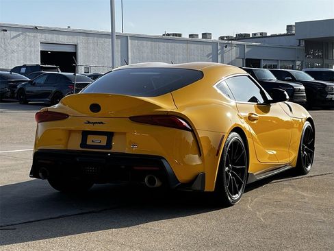 Used 2023 Toyota Supra Premium image 4