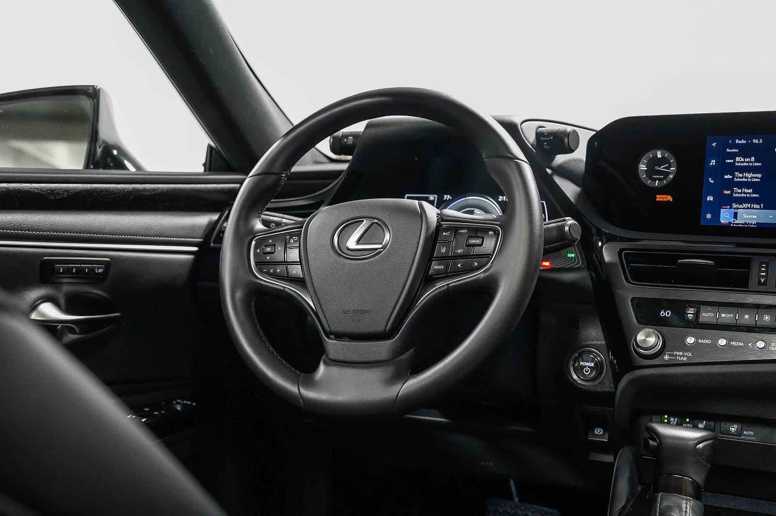 Used 2025 Lexus ES 300h w/ Premium Package FWD image 15
