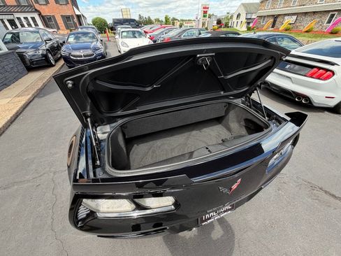 Used 2015 Chevrolet Corvette Z06 w/ 3LZ Preferred Equipment Group RWD image 32