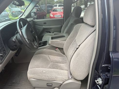Used 2006 Chevrolet Avalanche Z71 w/ Sun And Sound Package AWD/4WD image 8