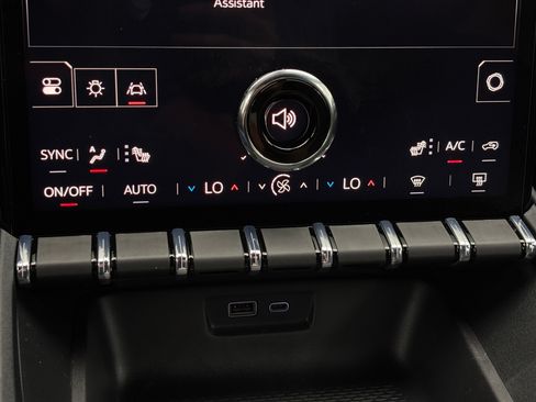 New 2027 GMC Terrain Elevation w/ Elevation Premium Package AWD/4WD image 26