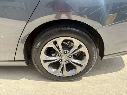 Certified 2024 Honda Accord EX image 31