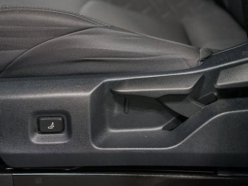 Certified 2024 Toyota Tacoma SR5 image 34