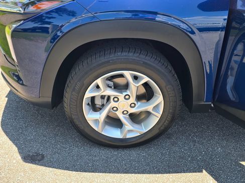 Certified 2024 Chevrolet Trax LS w/ LS Convenience Package FWD image 27