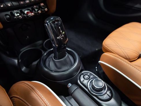 Used 2024 MINI Cooper S w/ Signature Upholstery Package FWD image 20