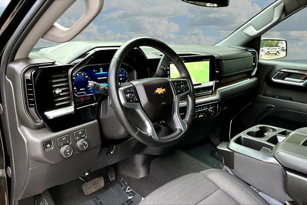 Used 2026 Chevrolet Silverado 1500 LT AWD/4WD image 20