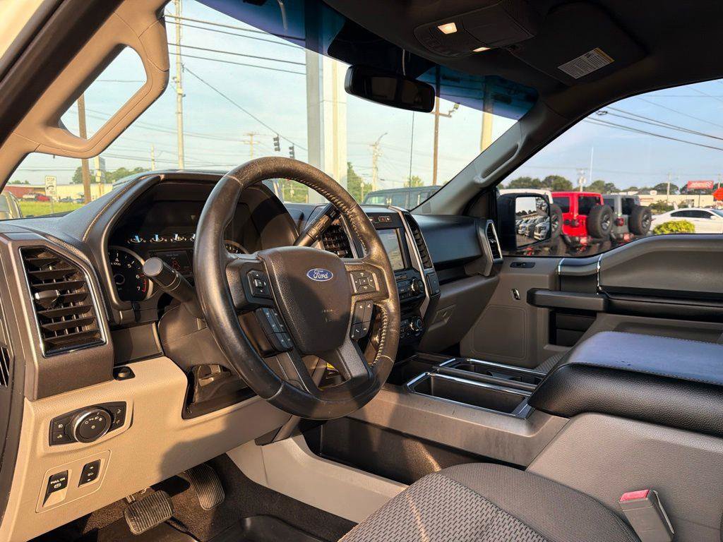 Used 2018 Ford F150 XLT w/ Equipment Group 302A Luxury AWD/4WD image 32